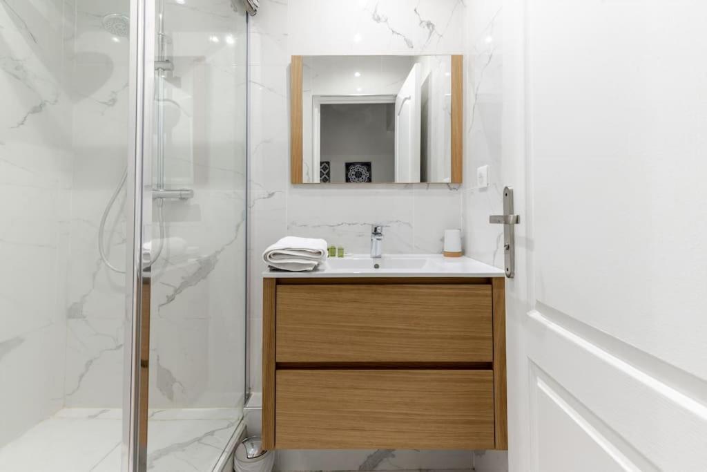 Grands Boulevards 22 : Appartement Cosy 1Br-4P Париж Екстер'єр фото